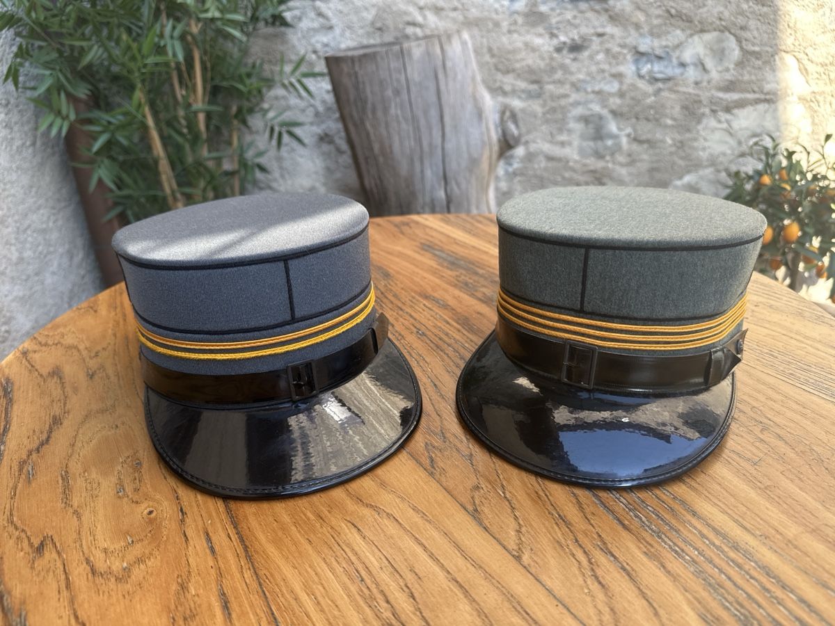 Armée suisse Chapeaux, bonnets & casquettes: Armee – D'occasion à Morbio Inferiore par Ecod