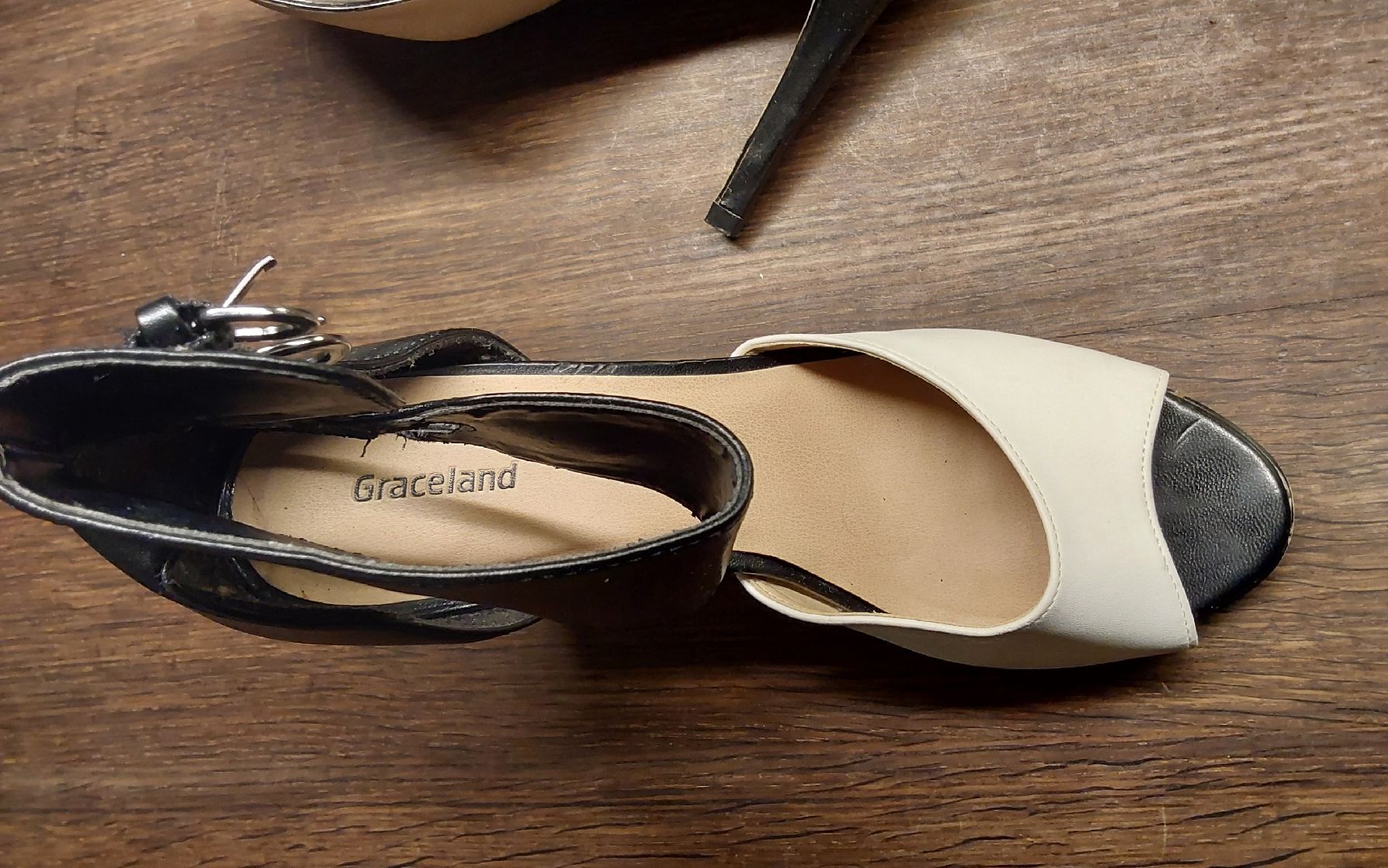 Graceland Damenschuhe: Peeptoes schwarzweiss Graceland 38 – Gebraucht aus Köniz von scopello12 4