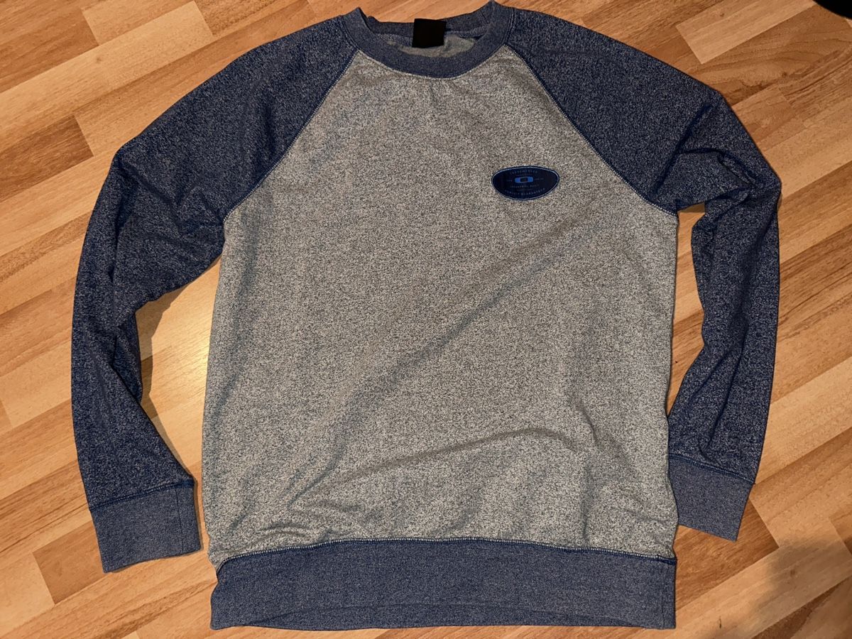 Oakley Maglioni & Felpe: Oakley Pullover Gr. L/G grau blau – Usato da St. Gallen venduto da mai_gd7k