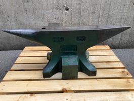 Schwedischer Amboss 163 KG aus extrem hartem Werzeugstahl