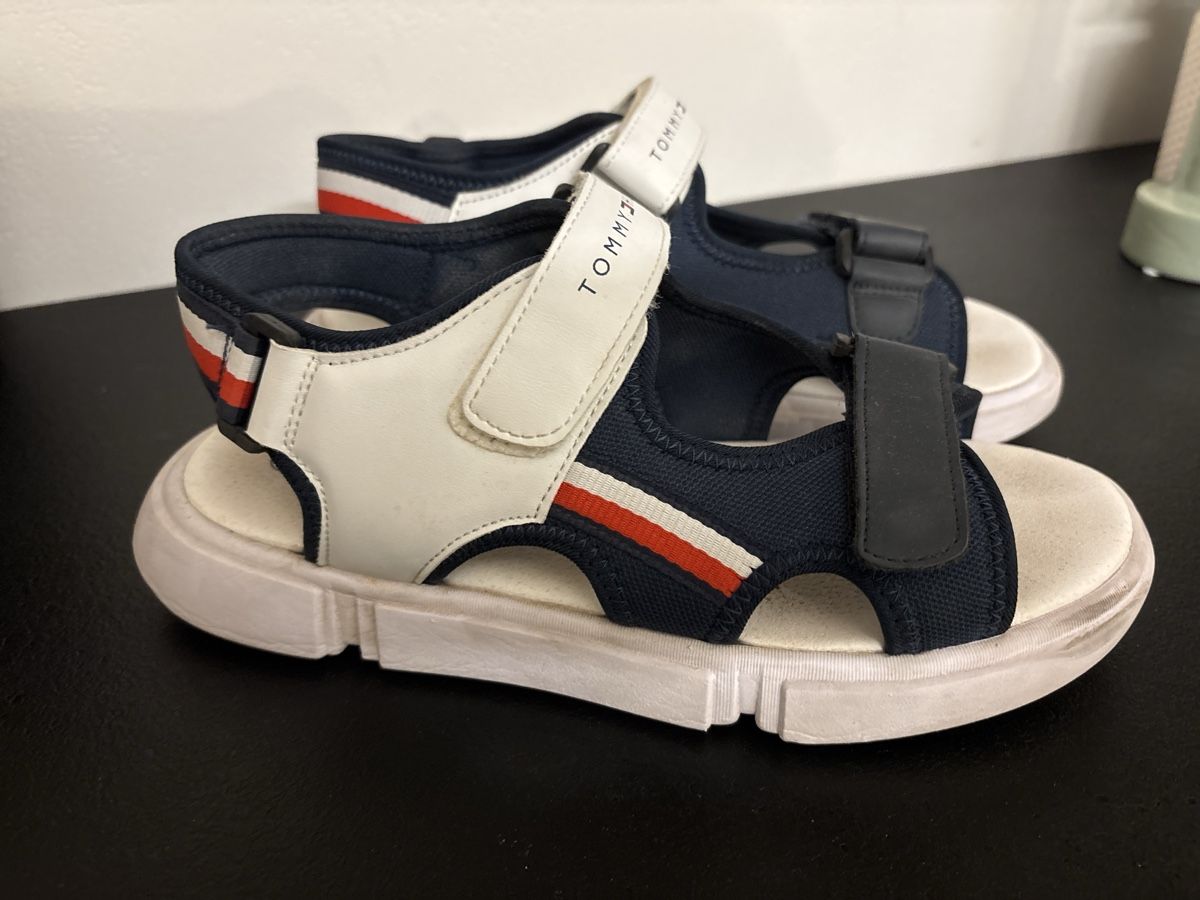 Tommy Hilfiger Scarpe da uomo: Tommy Hilfiger Sandale, Gr. 37 – Usato da Rifferswil venduto da hermyshermy