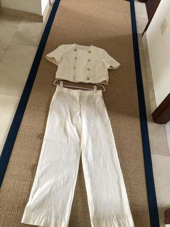 Zara, Leine Anzug. Grösse .S.Jacke Hose