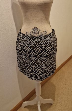H&M | Gemusterter Jupe