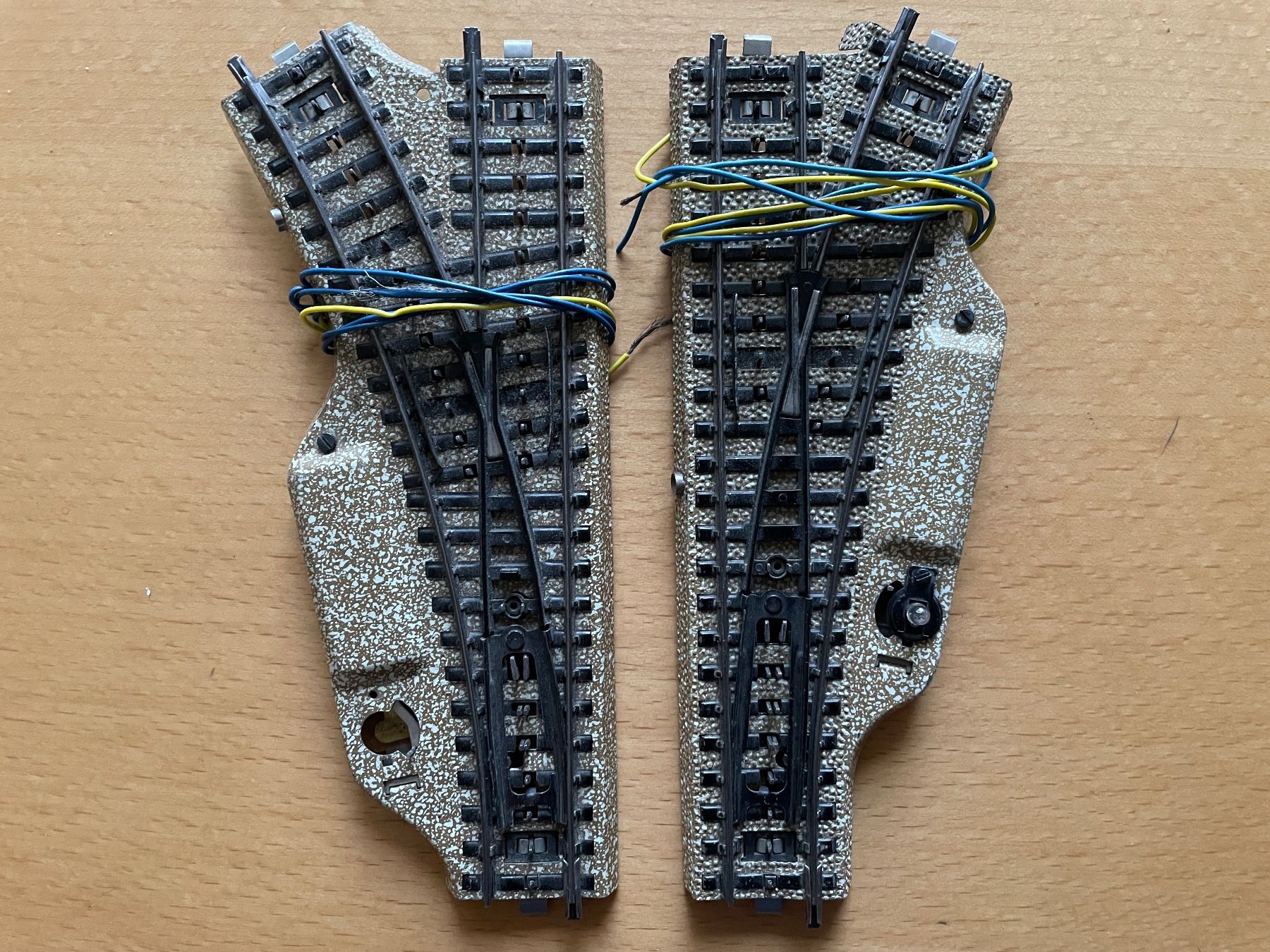 Märklin Modellini di ferrovie: 1 Paar Weichen – Usato da Dietlikon venduto da herein7