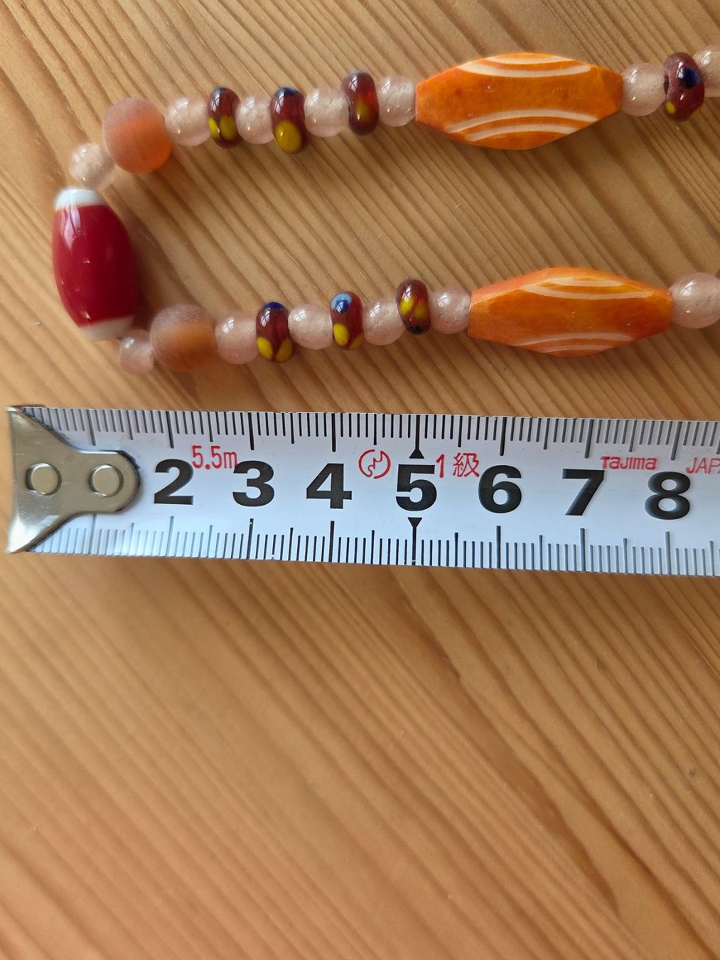 Catenine: Halskette mit Glasbeads, orange, weiss – Usato da Liestal venduto da ITOlio 2