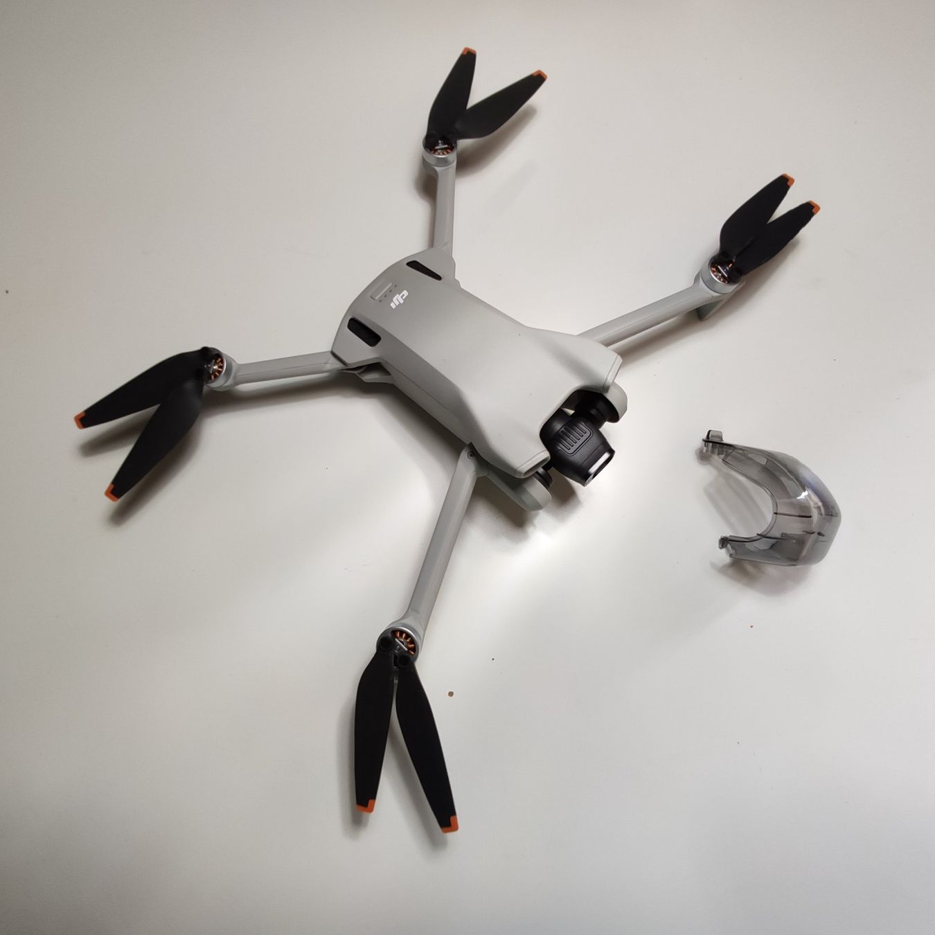 DJI Modellismo RC: DJI MINI 3, nur Drohne + Controller (Top Zustand/Original!) – Usato da Zürich venduto da Biedermann23 1