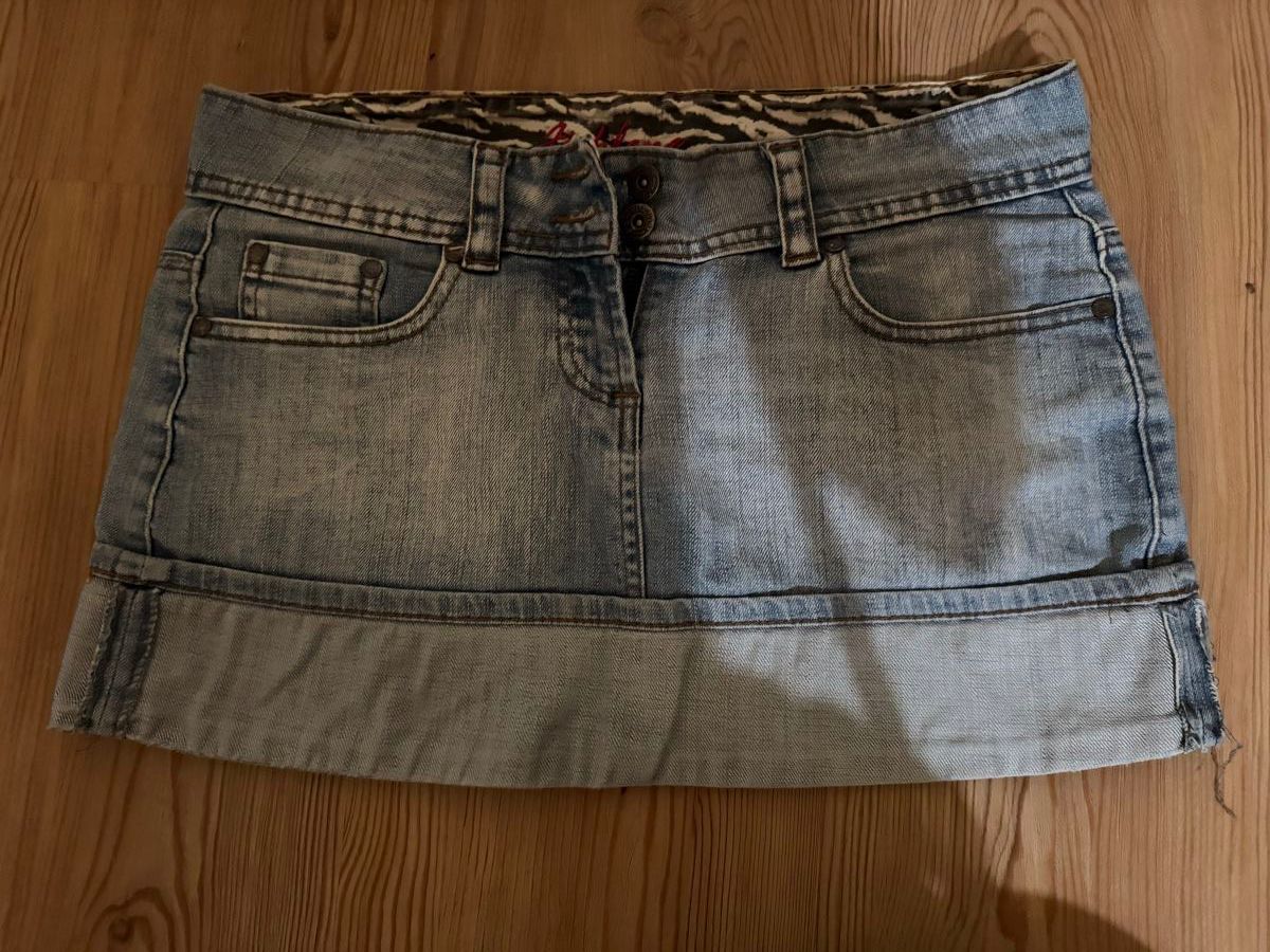 Vestiti & Gonne: Jeansrock – Usato da Samedan venduto da rob_g658