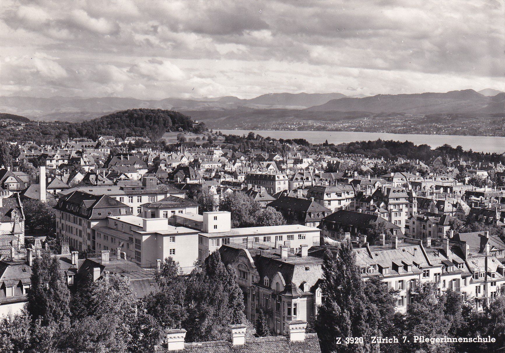 Ansichtskarten: Zürich  7. Pflegerinnenschule – Gebraucht aus Cormoret von Pascalll2001