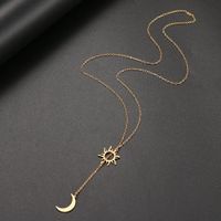 Edelstahl Halskette mit "Sonne und Mond" Anhänger in GOLD