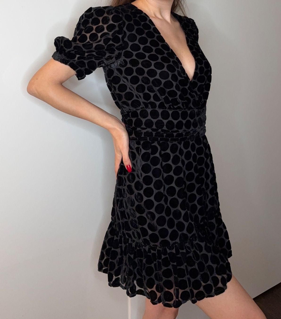Vestiti: Elegant Black Dress – Nuovo (secondo la descrizione) da Meggen venduto da nik_5g2v