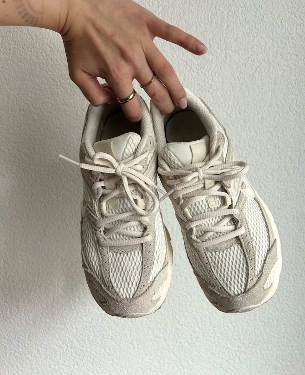 Nike Herrenschuhe: Nike Sneaker Air Max Moto 2K SE – Gebraucht aus Chur von faja7000 1