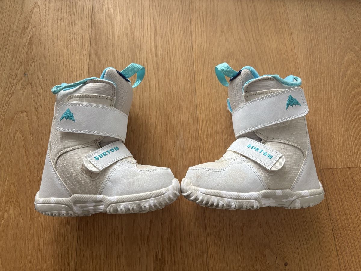Scarpe per ragazzi: Burton Snowboard Schuhe Gr.27 – Usato da Worblaufen venduto da Bern_Worblaufen