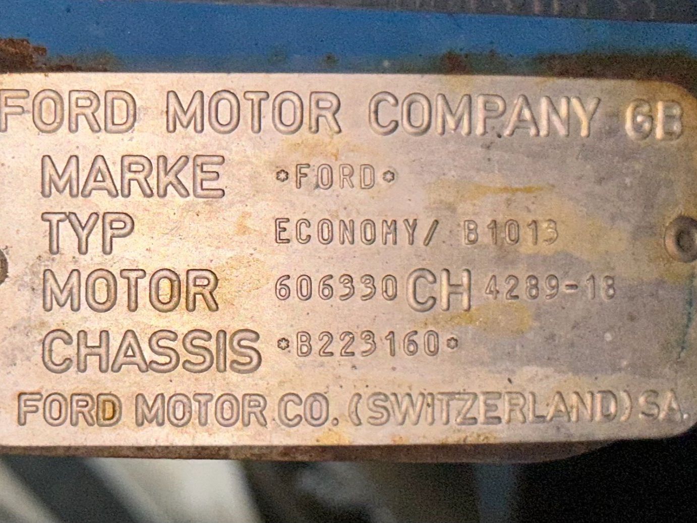Ford Trattori: Traktor Ford 2000 ohne Motor - Ersatzteilträger – Difettoso da Thalheim AG venduto da Wernli5112 8