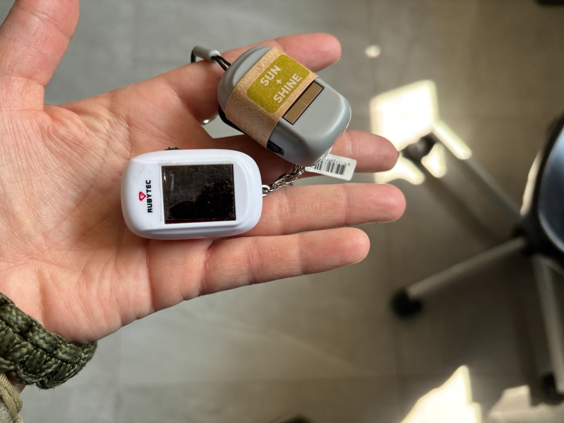 Lampade: Lampe Solaire Rubytec Sun+Shine 2x porte-clé neuf – Nuovo (secondo la descrizione) da Salvenach venduto da gwenwywar
