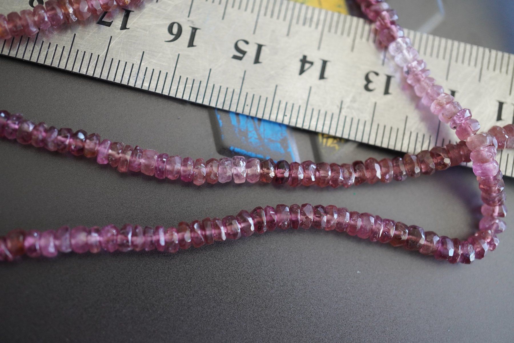 Pietre preziose: Turmalin  Rosa    Facettiert  Rondellen  3,5mm – Nuovo e nell'imballaggio originale da Eschenbach SG venduto da topstone 7