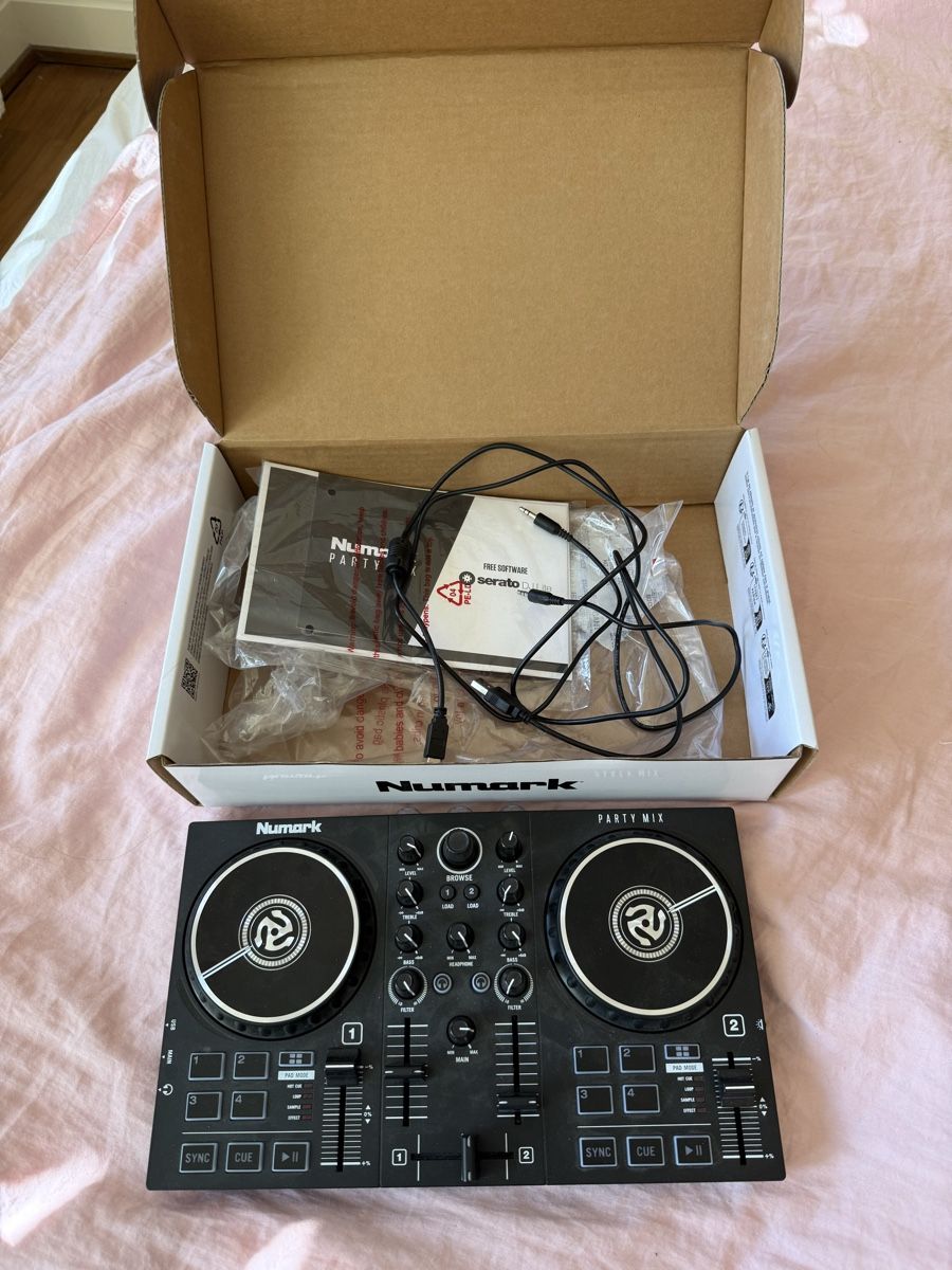 Numark Mischpulte: Numark Partymix DJ – Gebraucht aus Zürich von Mothai 1