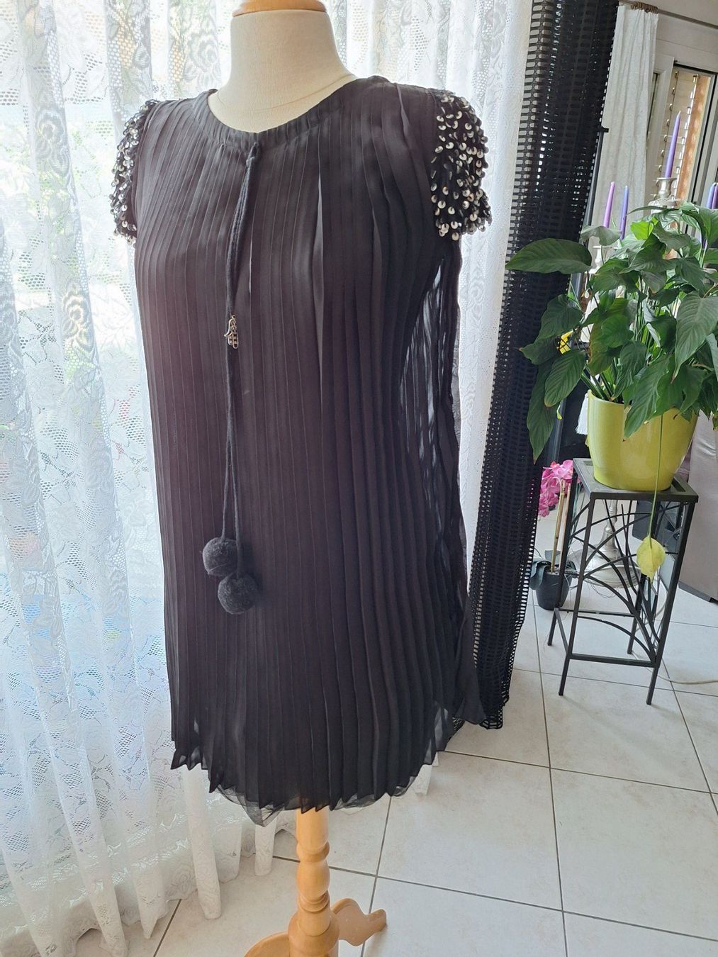 Vestiti: Robe noire *Manoush" , Taille S – Nuovo (secondo la descrizione) da St-Triphon venduto da Jldr0 3