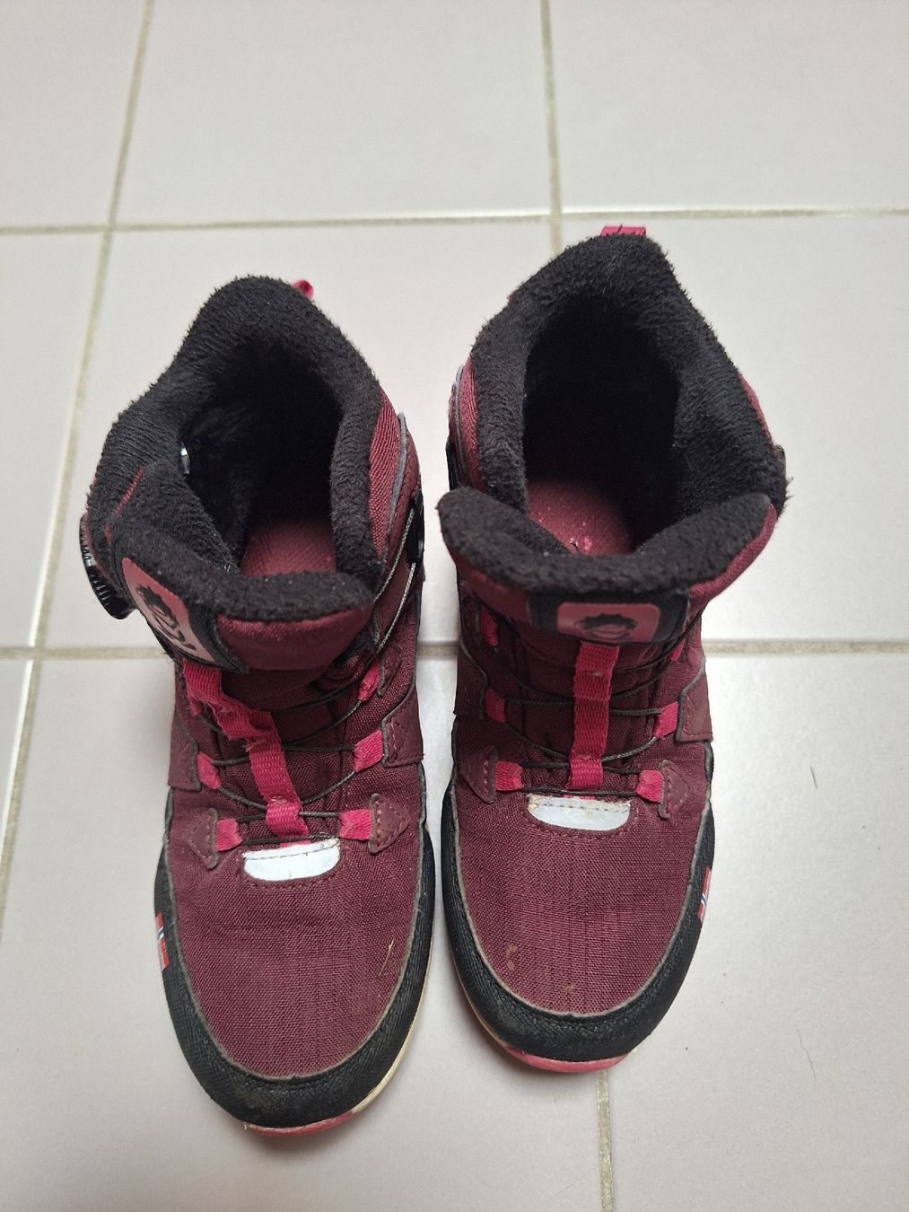 Scarpe per ragazze: Trollkids Sneaker Grösse 31 – Usato da Sissach venduto da not_c2zq 1