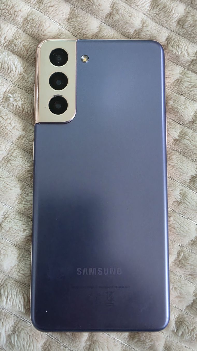 Samsung Telefoni cellulari / Smartphones: Samsung Galaxy S21 5g 256 – Usato da Tann venduto da Aquario8