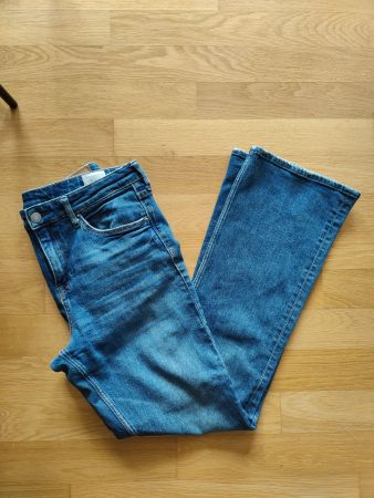 H&M Damenjeans Bootcut – Grösse 28/30 – guter Zustand