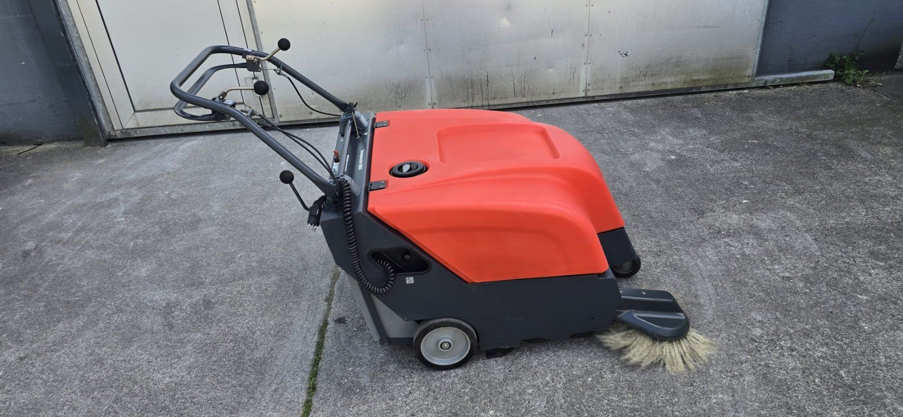 Hako Tutte le macchine: HAKO Kehrmaschine B800 – Usato da Rupperswil venduto da gartenswiss