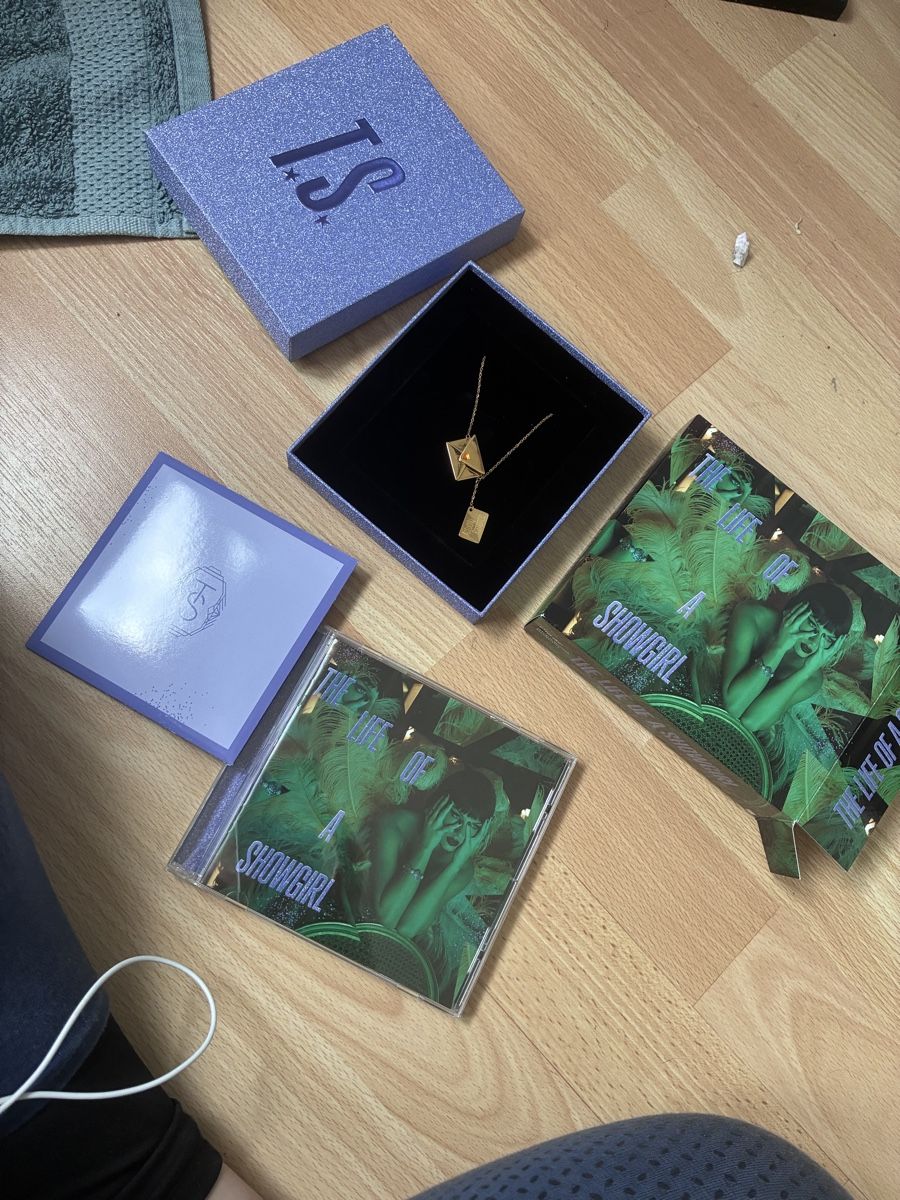 CDs: Taylor Swift – Neu (gemäss Beschreibung) aus Mels von joe_lin572 1