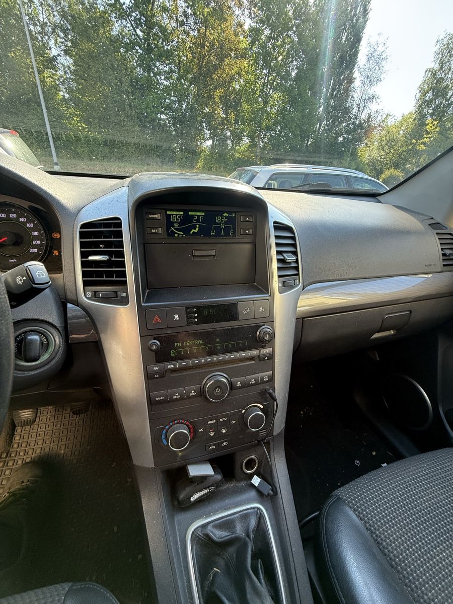 Chevrolet Autos: Chevrolet Captiva SUV dunkelblau – Défectueux à Buchs LU par pogi01 7