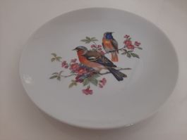 Teller mit Vogelmotiv