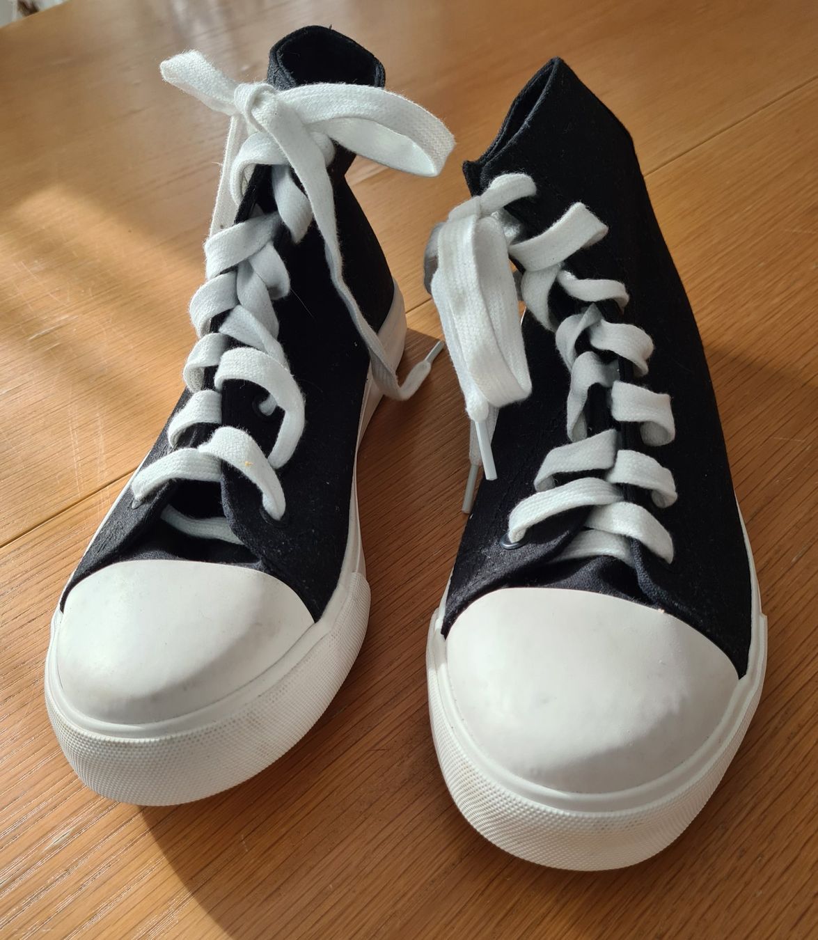 Scarpe da donna: High Sneaker Grösse 39 – Nuovo (secondo la descrizione) da Olten venduto da chaas21 1
