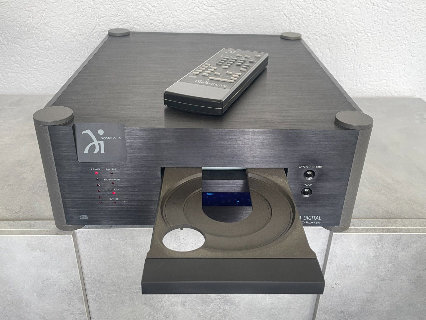 CD: WADIA 6 CD Player – Difettoso da Burgdorf venduto da AndriiG 1
