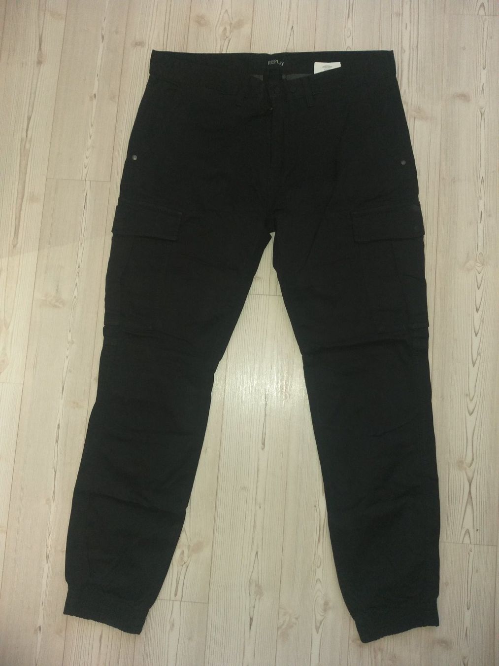 Replay Jeans: REPLAY  Cargo  Taille / Grosse W 34 L 32 – Usato da Cossonay-ville venduto da Super-Price-Quality