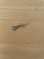 Bauchnabelpiercing