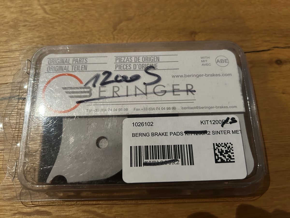 Beringer Tutti i ricambio per moto: Beringer Bremsklotz Satz – Nuovo (secondo la descrizione) da Jona venduto da rappi-jona