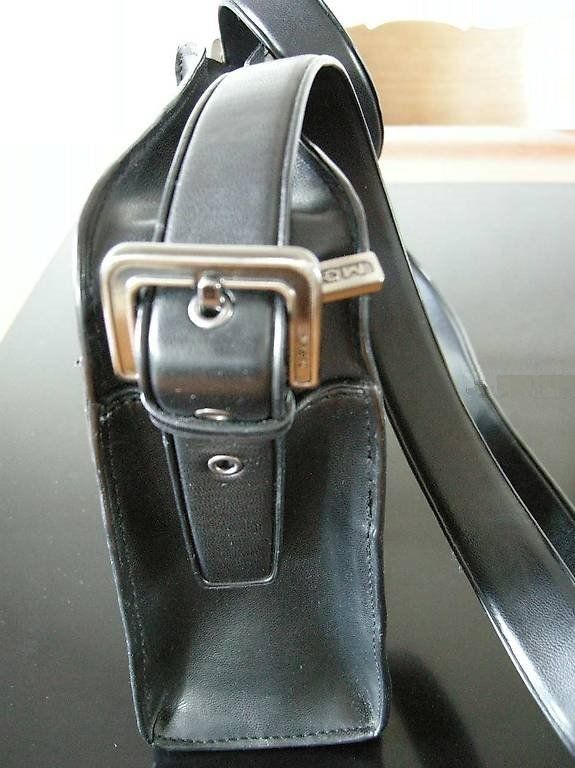 Mexx Borse da donna: Schwarze MEXX Leder-Handtasche, NEU – Nuovo (secondo la descrizione) da Dietikon venduto da Klopfer05 1