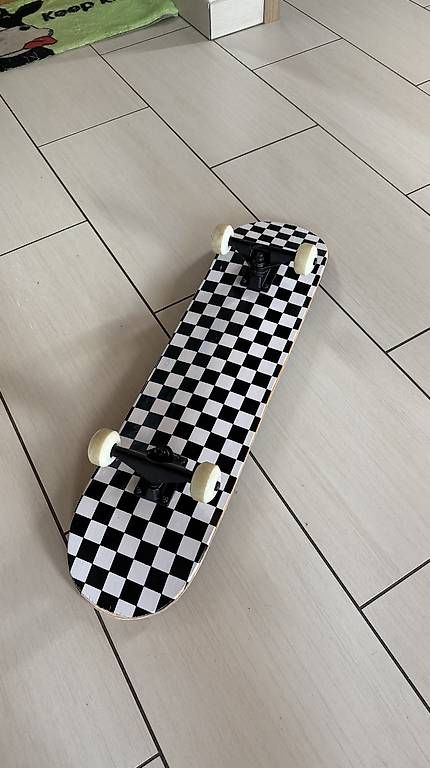 Skateboards: Skateboard nuovo – D'occasion à Molare par Reto_Della_Torre 2