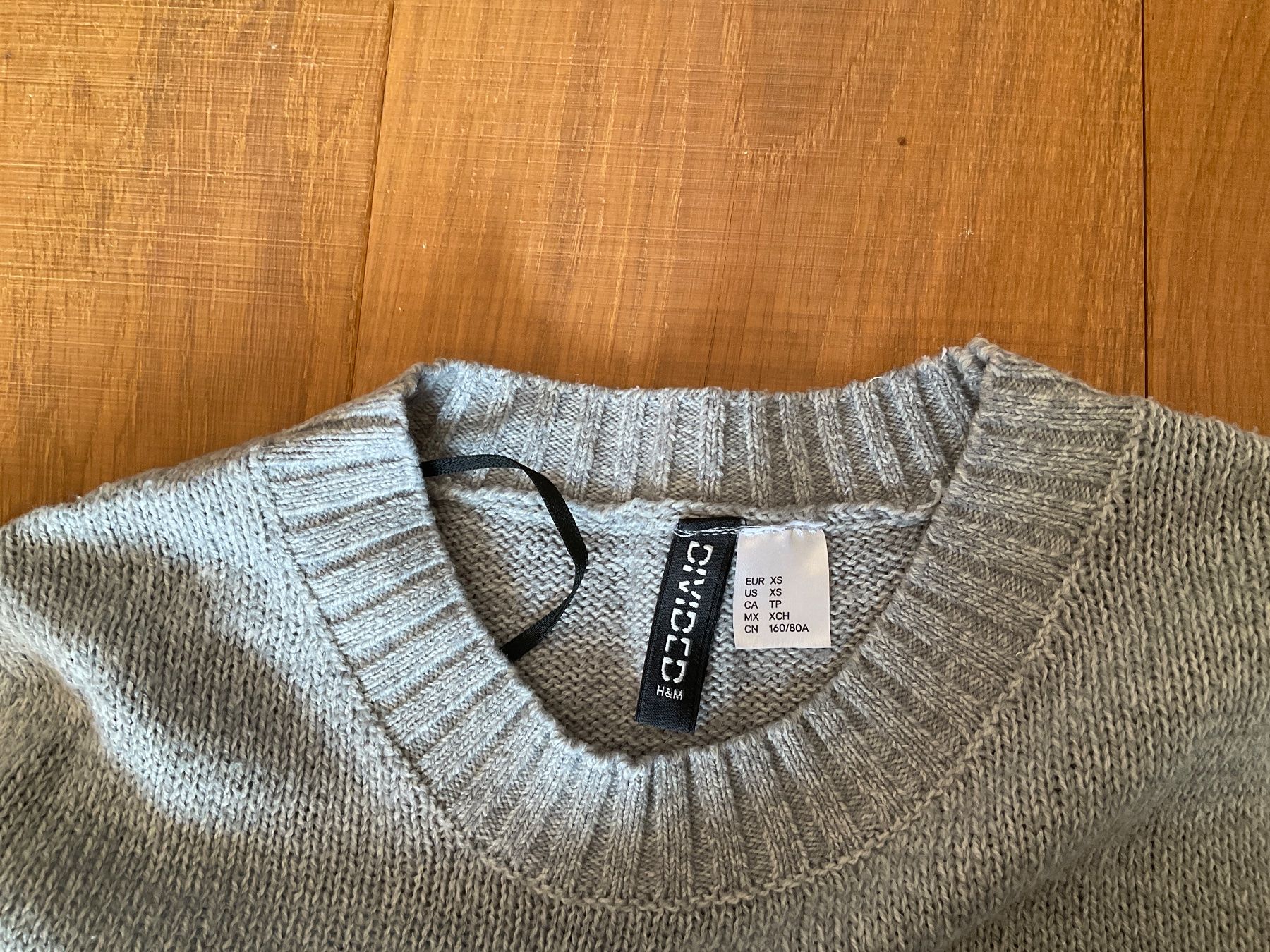 H&M Lotti & Set di vestiti: 2 Herbstpullover H&M Grösse XS – Usato da Winterthur venduto da aionila 1