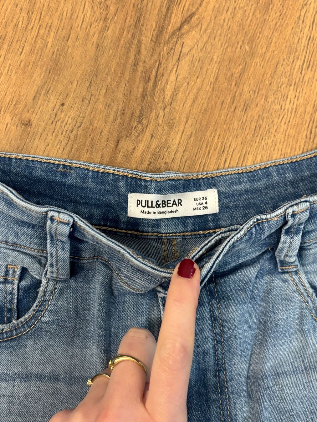 Pull&Bear Jeans: Jeans Pull and Bear - Gr. 36 - neuwertig – Nuovo (secondo la descrizione) da Brügg BE venduto da doppelsalchow 2
