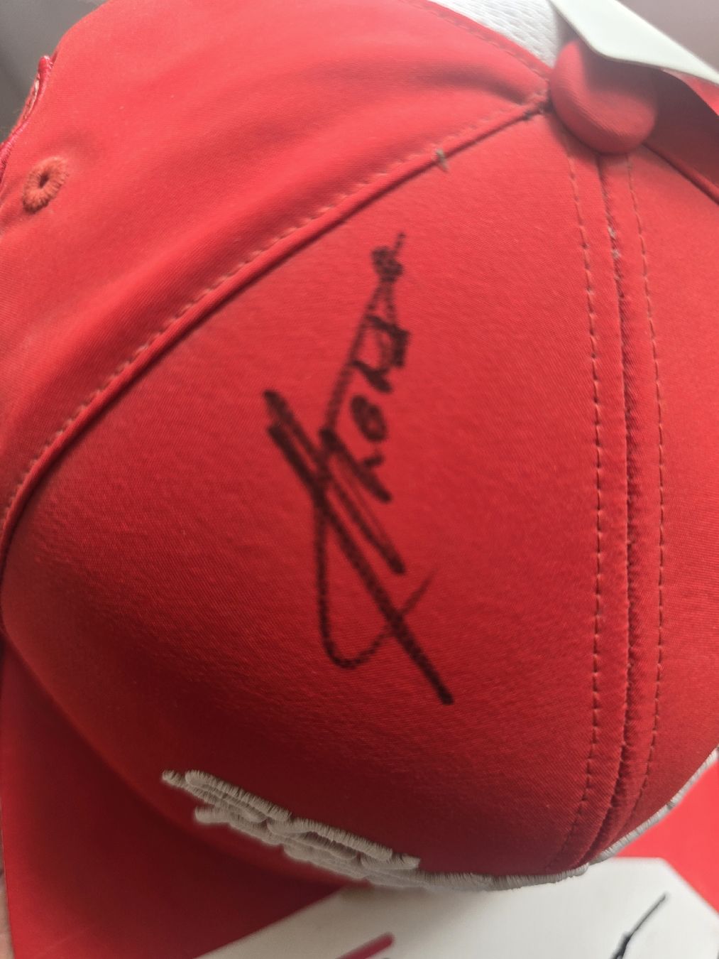 Puma Altro in  Abbigliamento & Accessori: Signierte Baseballkappe Ferrari Puma – Nuovo (secondo la descrizione) da Ittigen venduto da kon_9fkd 4