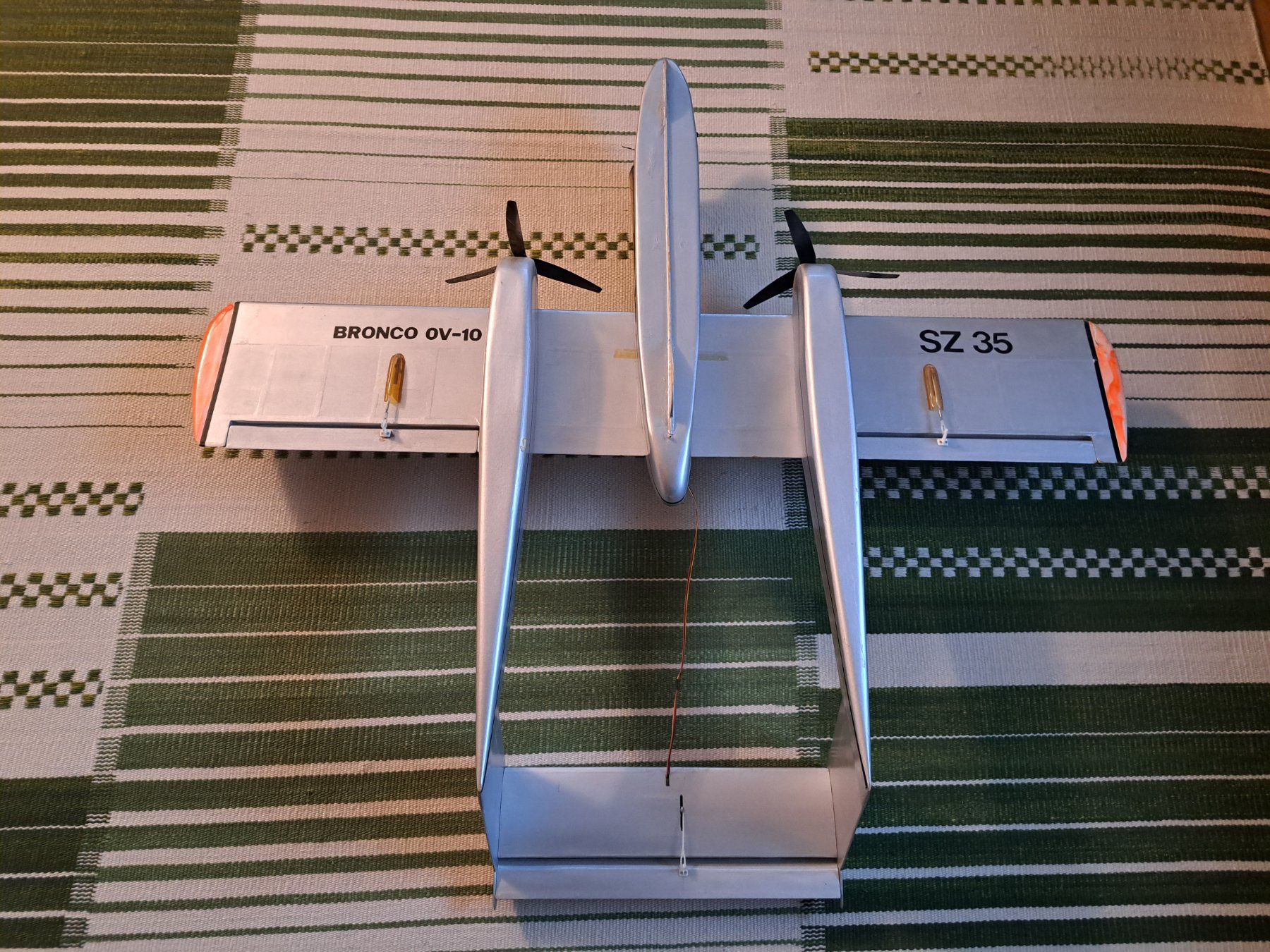 RC Kits de montage: RC Flugzeug BRONCO 0V-10 – D'occasion à Duebendorf par Mauxus 5