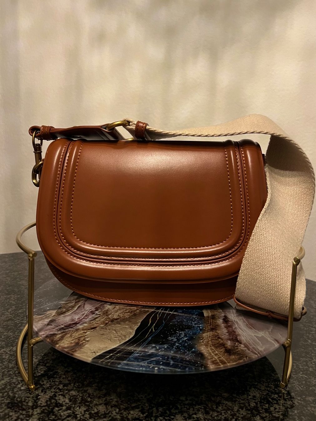 Zara Taschen für Damen: Zara Brown Saddle Crossbody Bag – Gebraucht aus Otelfingen von houseofstae 1