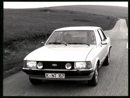 Fotografie Auto Ford Granada, Limousine 