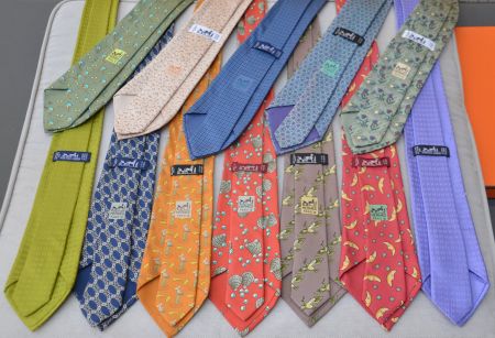 12 x Krawatte / Cravate Hermès  Soie/ Seide