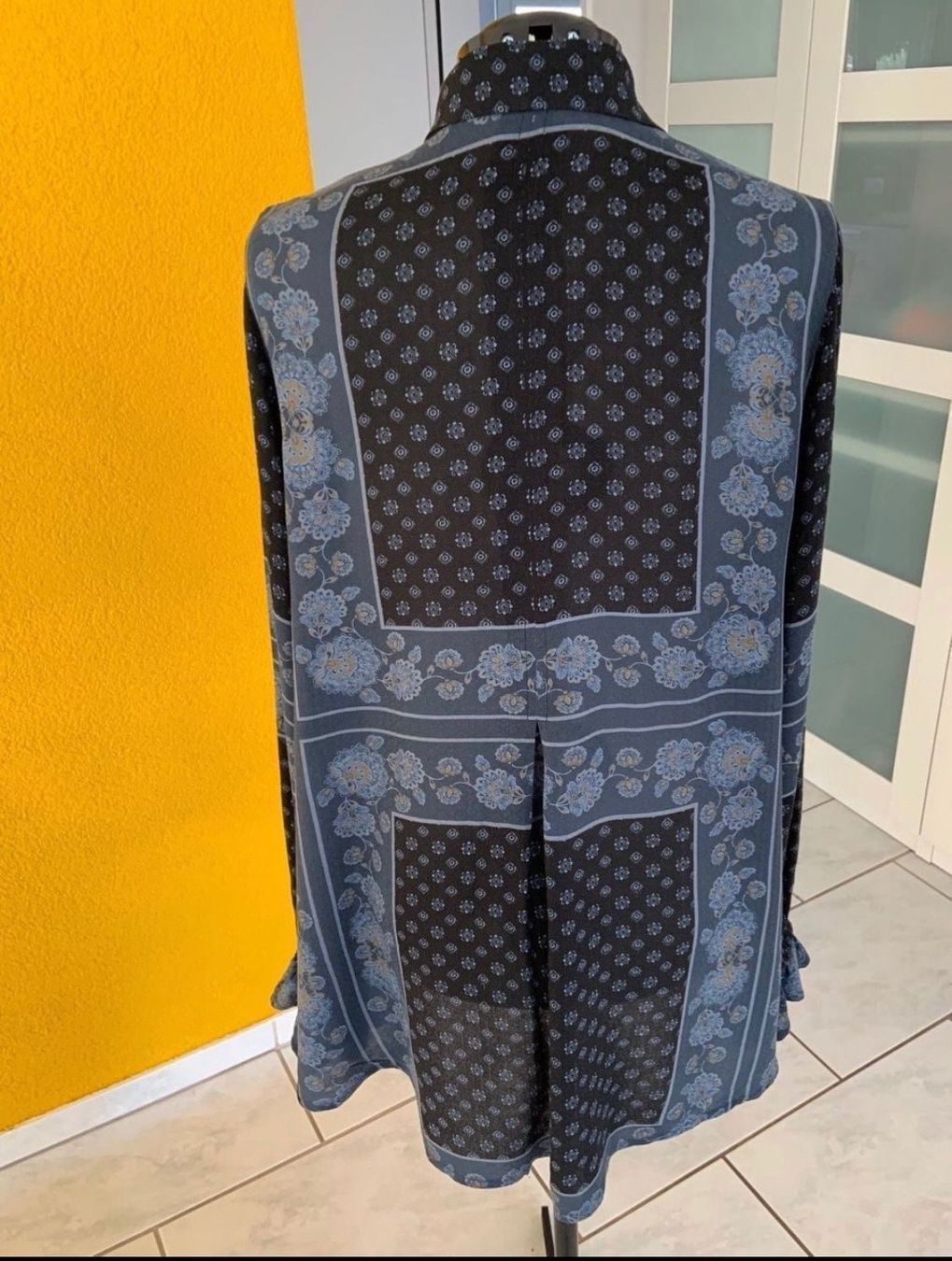 Blusen: Jolie Blouse T L – Gebraucht aus Martigny von ber_tdz7 1