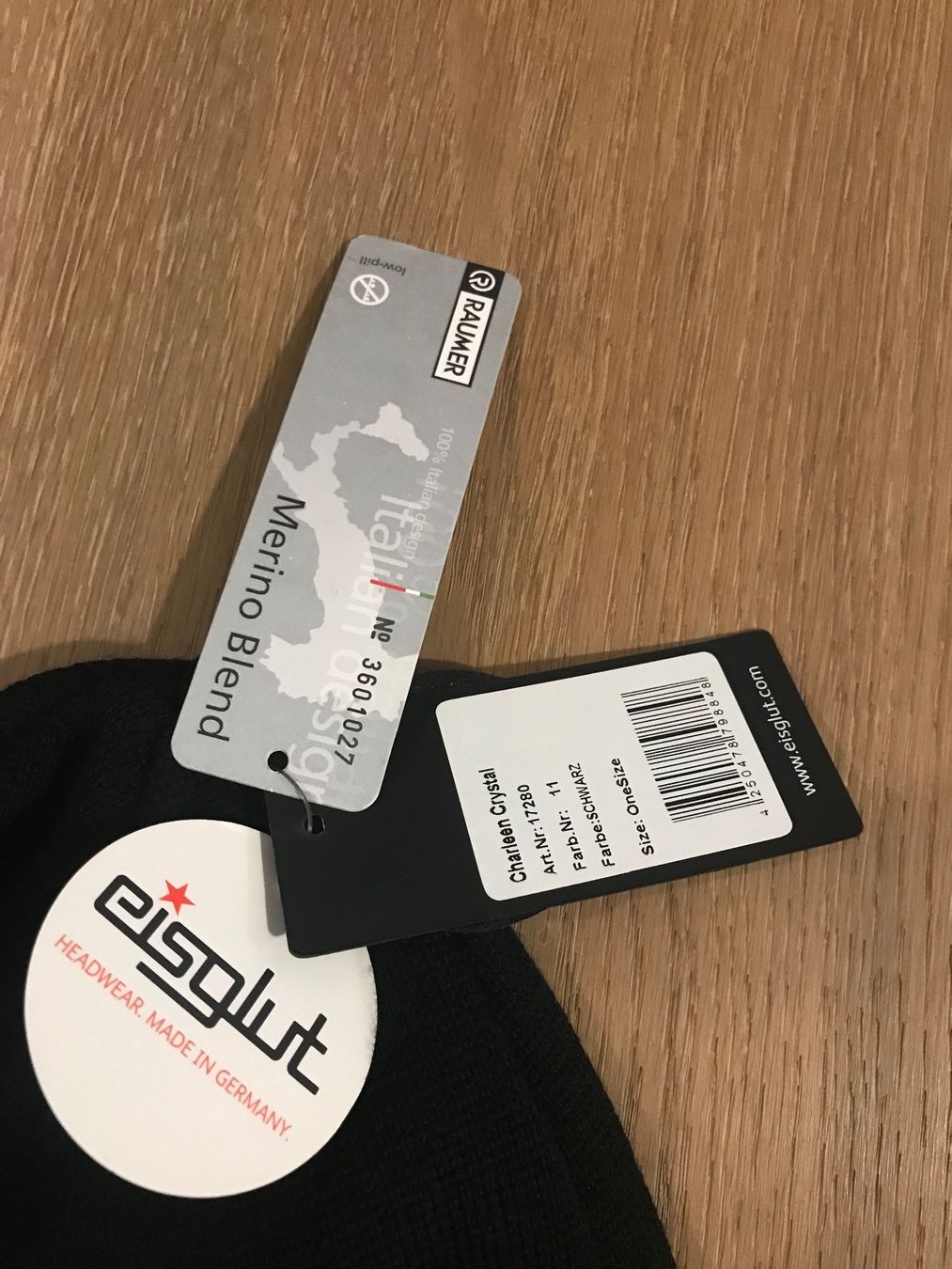 Autres vêtements femmes: Eisglut Kappe Merino - NEU – Neuf avec emballage d'origine à Affoltern am Albis par var_658p 1