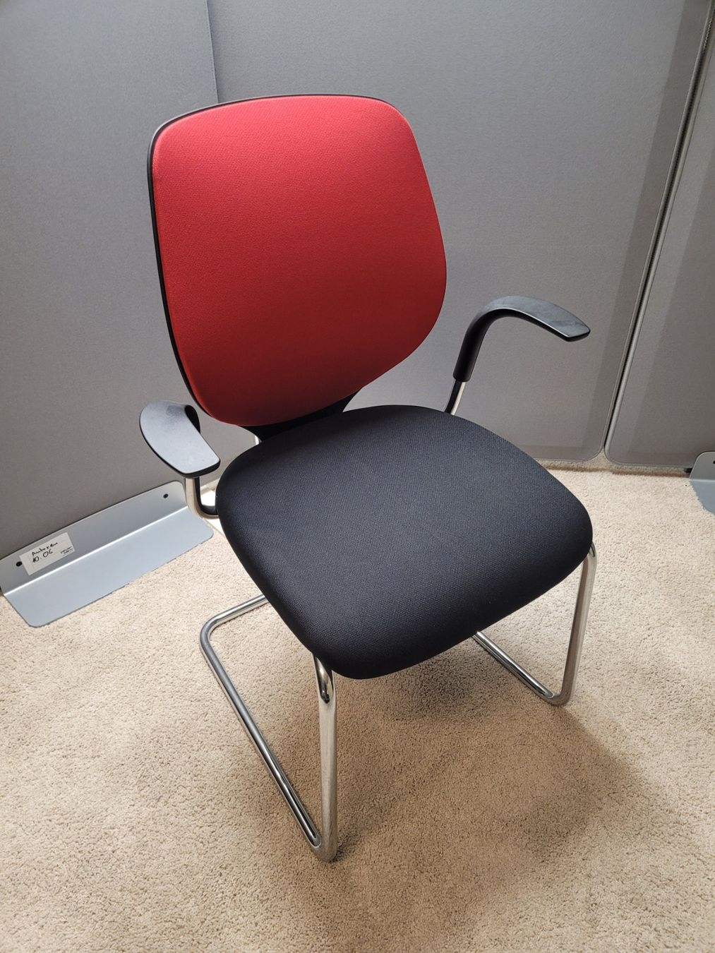 Stühle: Besucherstuhl Giroflex 353 – Neu (gemäss Beschreibung) aus Bern von FRazziniAG