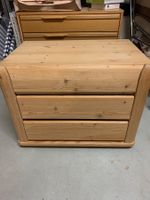 Massivholz Kommode /Nachttisch