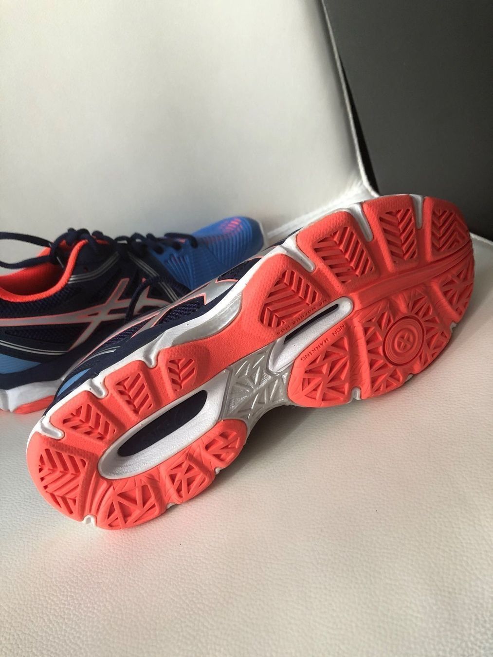 Asics Damenschuhe: ASICS GEL-NETBURNER BALLISTIC Gr. 37 – Neu und originalverpackt aus Luzern von falena01 4