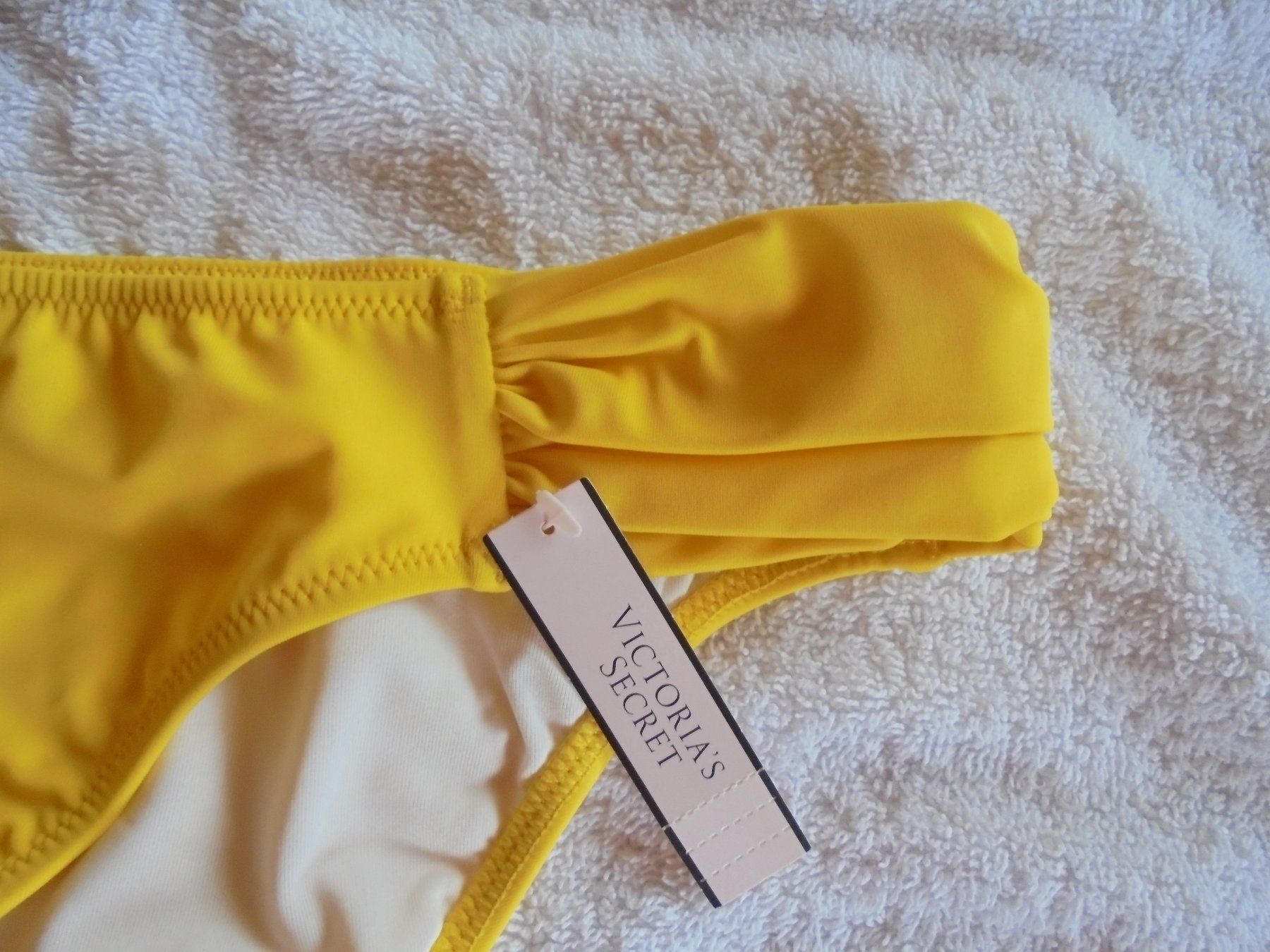 Victoria's Secret Costumi da bagno & Bikini: VICTORIA'S SECRET BIKINI-HOSE GR. M – Nuovo e nell'imballaggio originale da Aarau Rohr venduto da PinkSchwein 1
