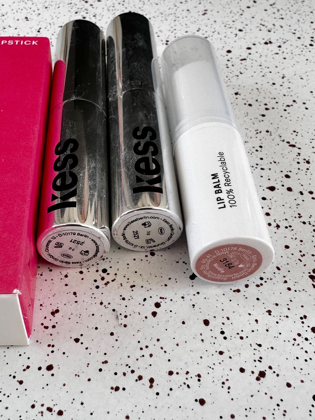 Make-up: Kess Berlin Kosmetik Set – Usato da Haldenstein venduto da enie123 1