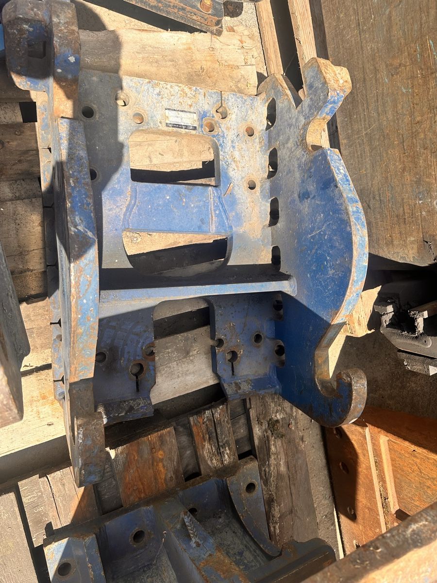 Escavatori: Bagger schnellwechsler , anbauplatte  – Usato da lyssach venduto da brax2019 3